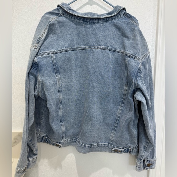 NWT Stitch + Feather Double Take Oversized Denim Jacket - Picture 2 of 5